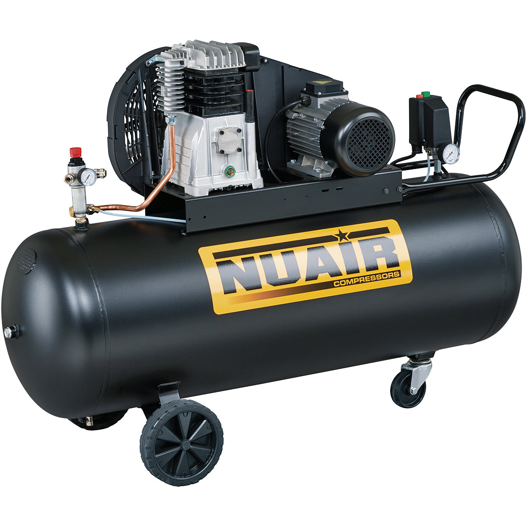 Compresseur NUAIR – à piston – bicylindres en V – 3 CV – 200 litres – 230v – entrainement par courroie