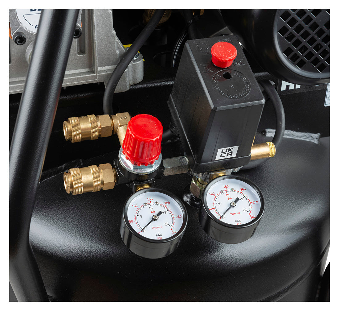 Compresseur à piston vertical 90 L NUAIR 3 km - 230 V - Twins Equipement
